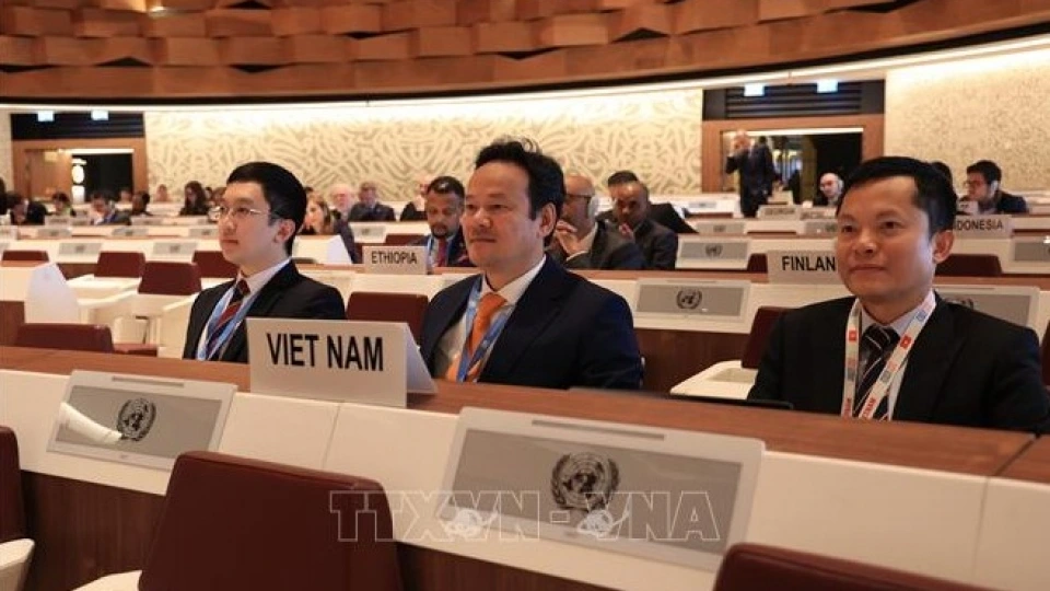 Ambassador Mai Phan Dung_0.jpg